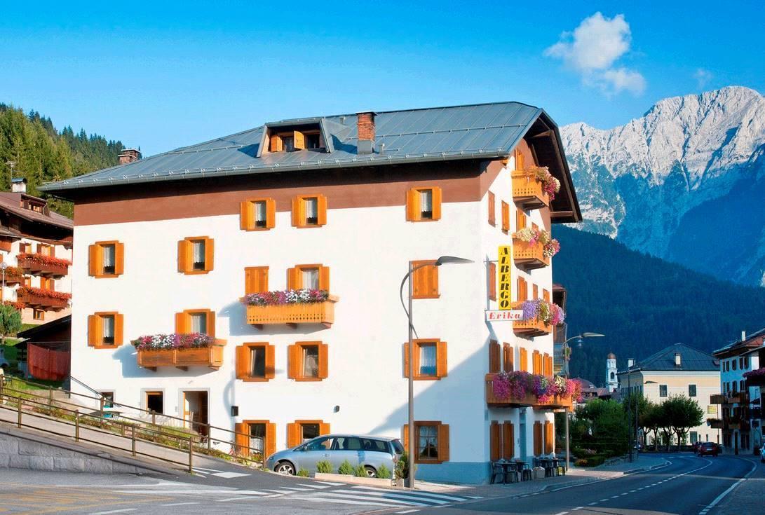 Albergo Erika Auronzo di Cadore Exterior photo